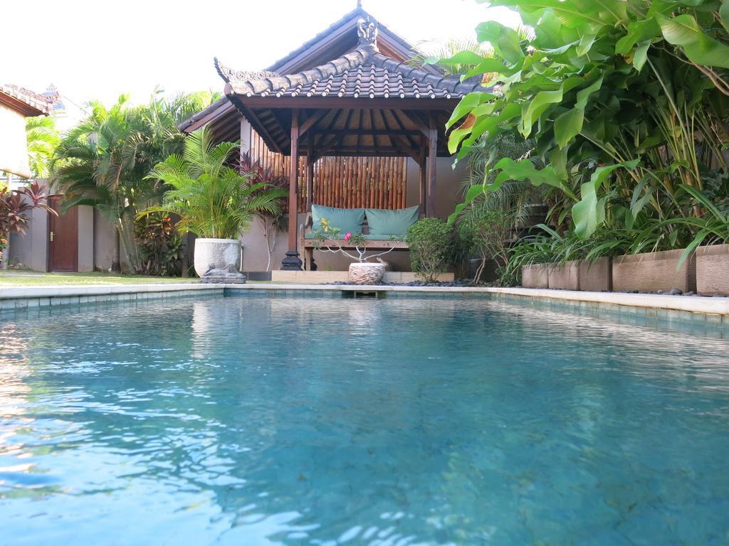 Villa Te Kawau Seminyak Værelse billede